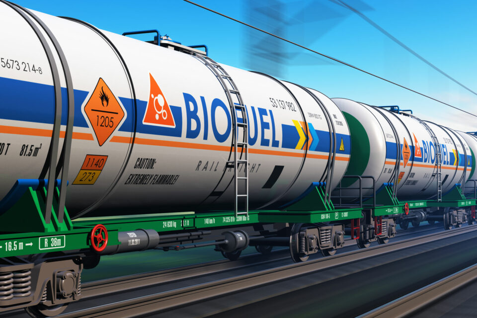 Ein Güterzug transportiert Biodiesel